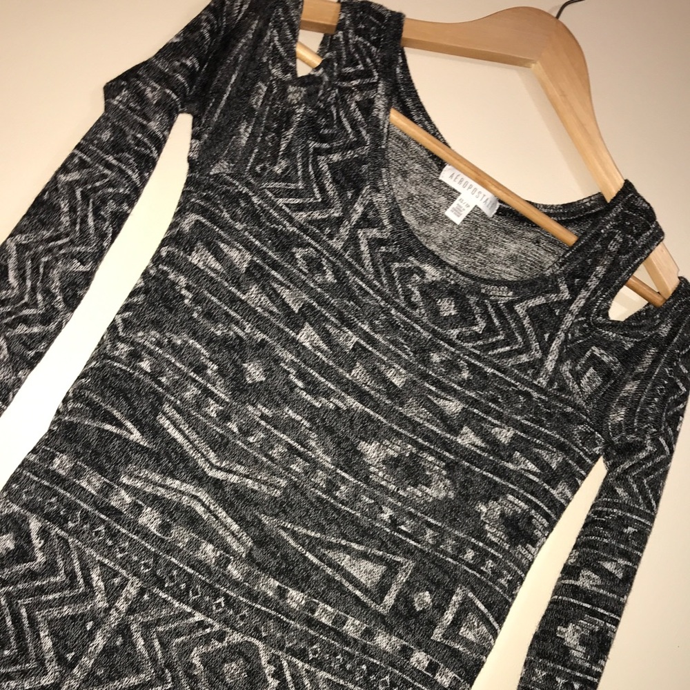 off the shoulder long sleeve sweater